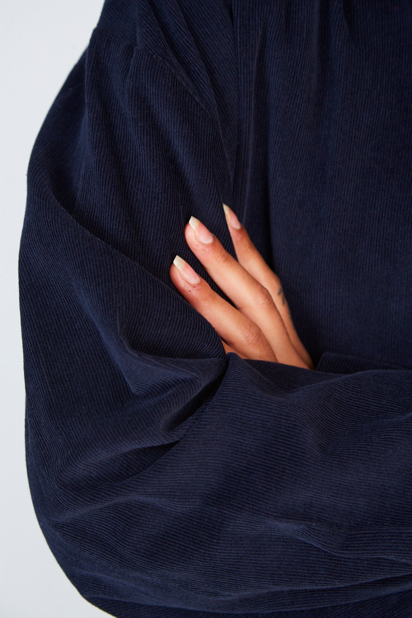 Navy corduroy cropped shirt_4