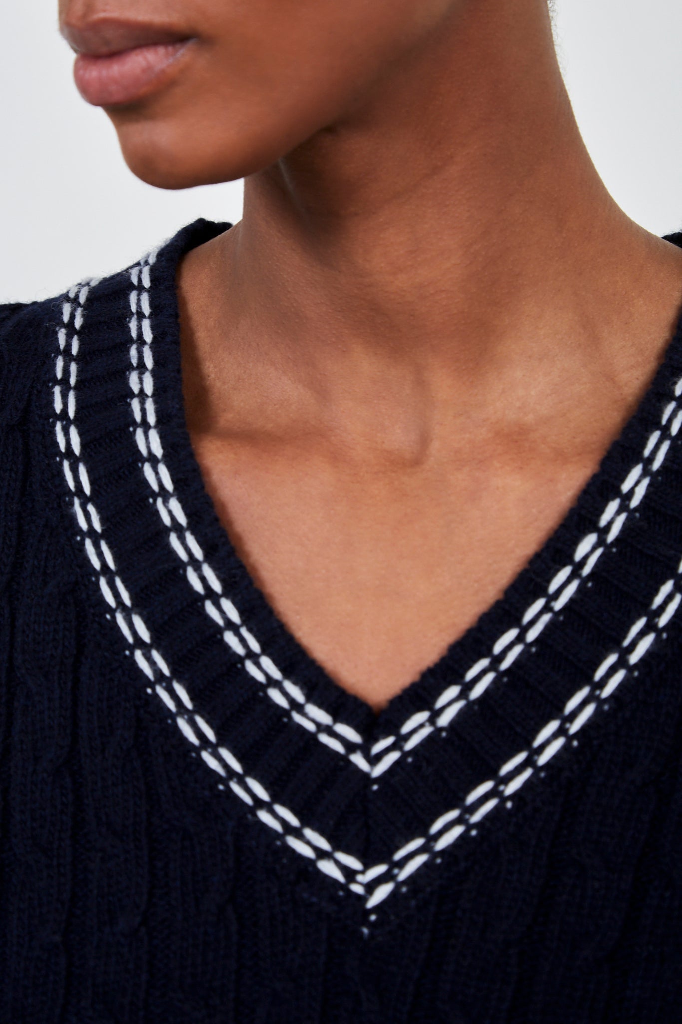 Navy dotted varsity trim sweater vest_4