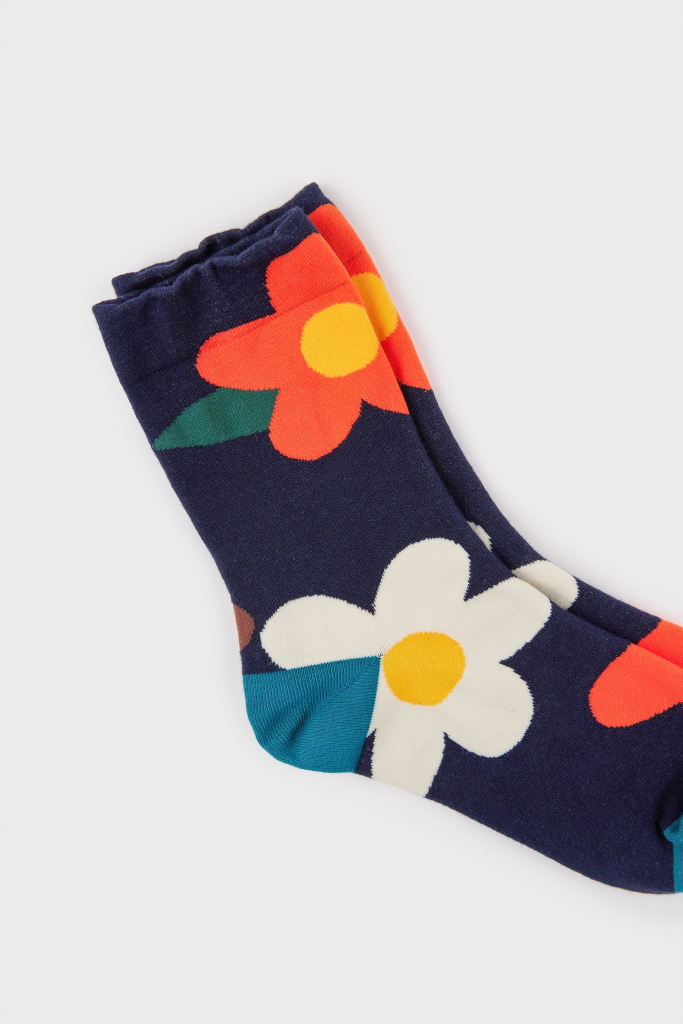 Navy giant graphic flower socks_4