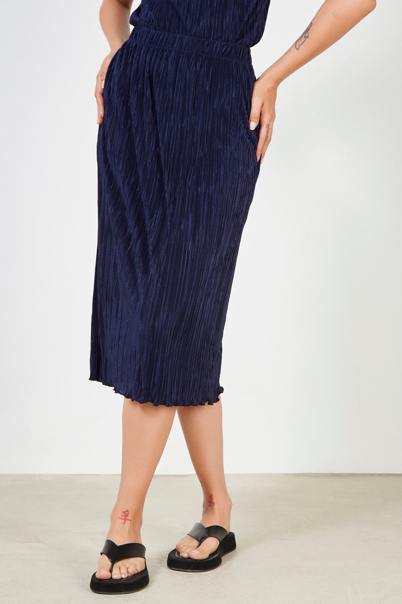 Navy ribbed skirt_1
