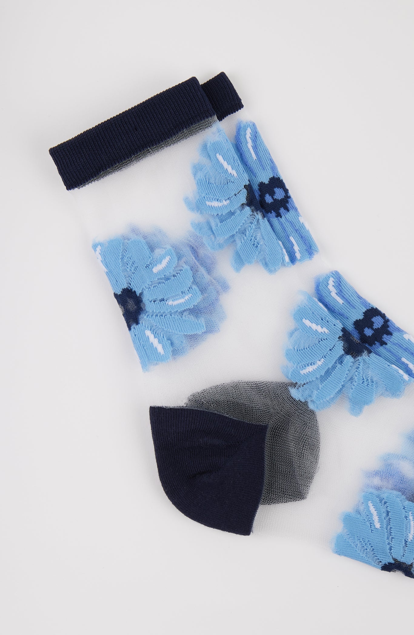 Navy sheer floral socks_4