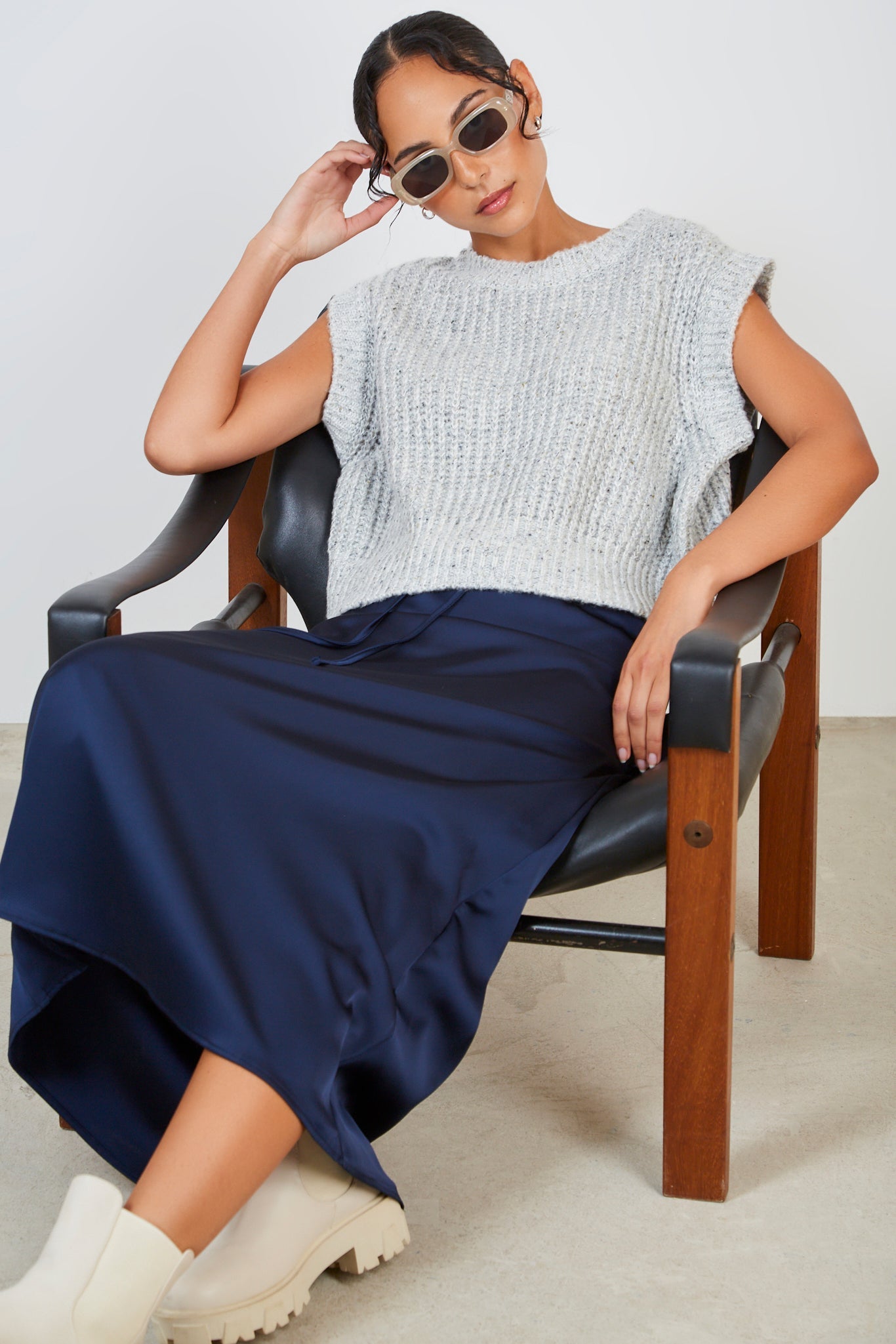 Navy silky tie waist skirt_6