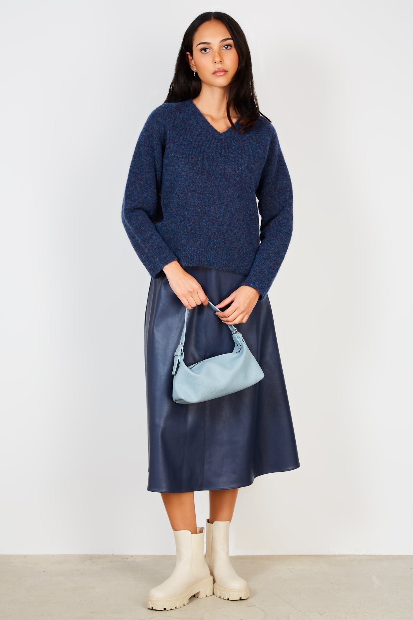 Navy wool blend v neck jumper_3