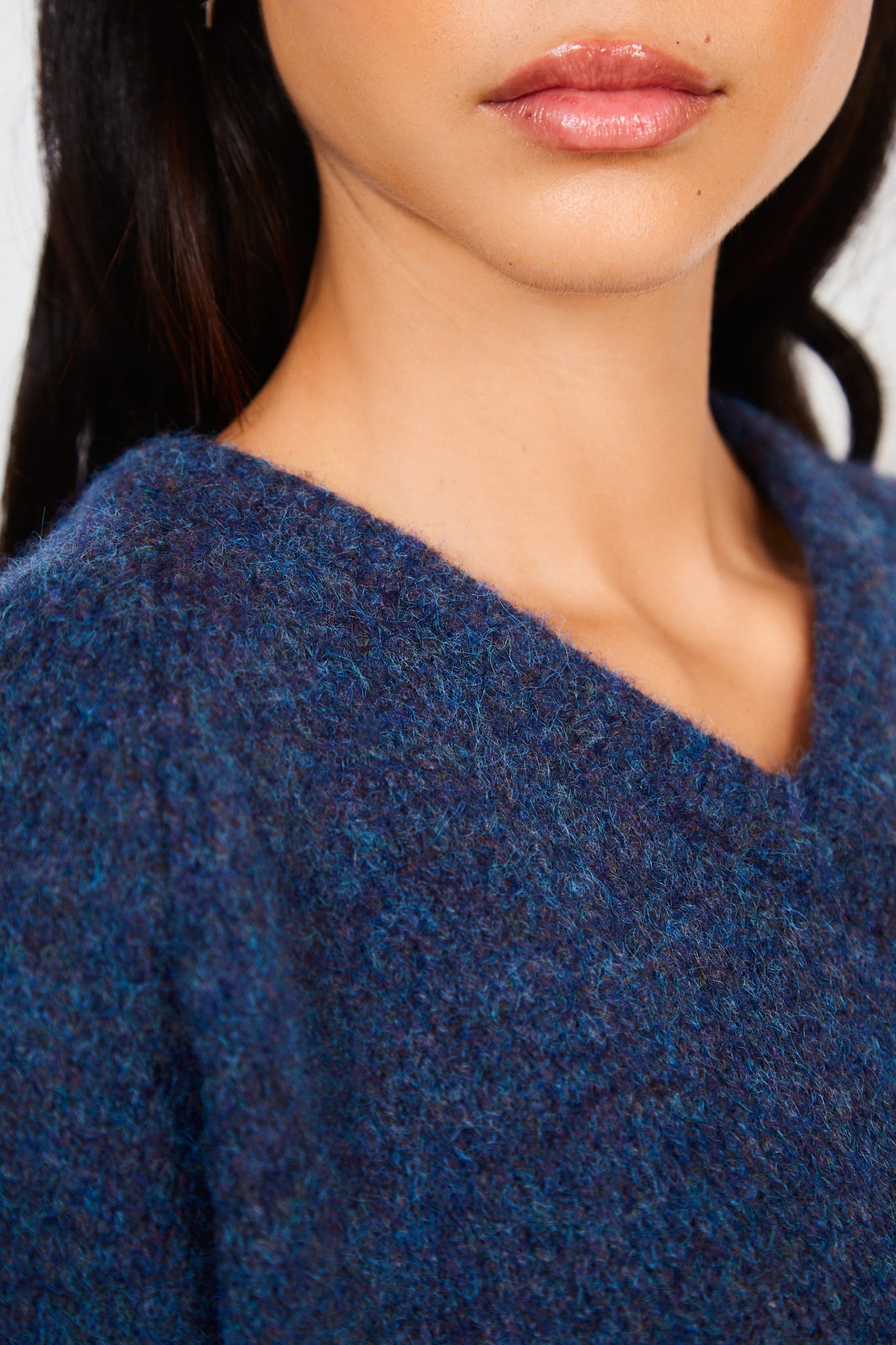 Navy wool blend v neck jumper_4