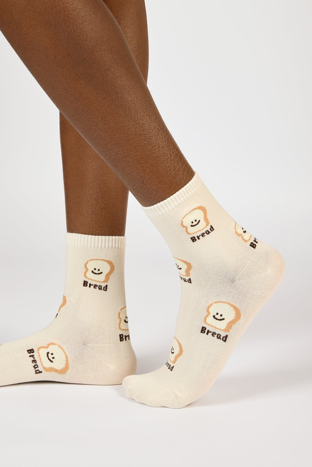 Oatmeal happy bread loaves socks_1