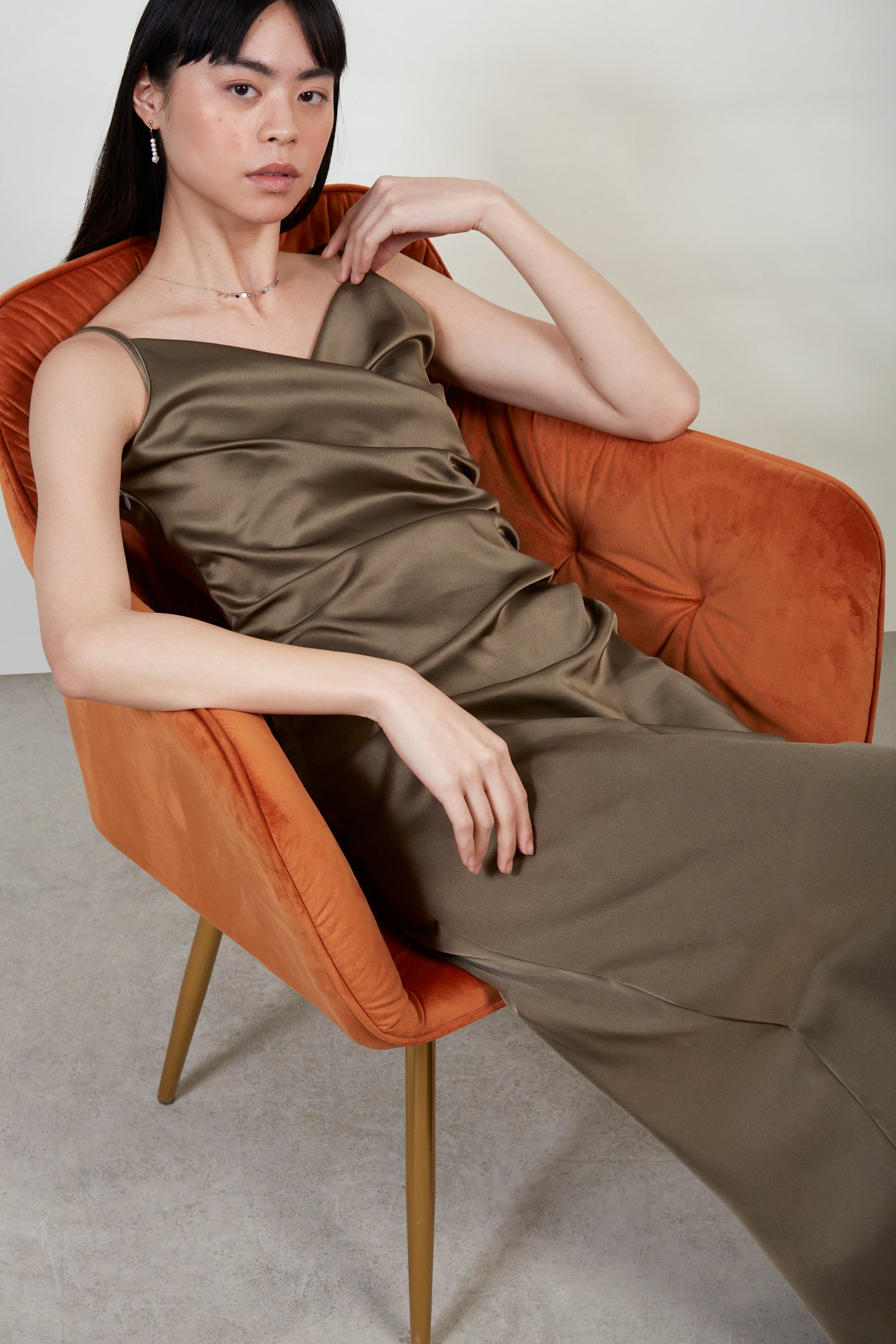 Olive green silky side gathered dress_5