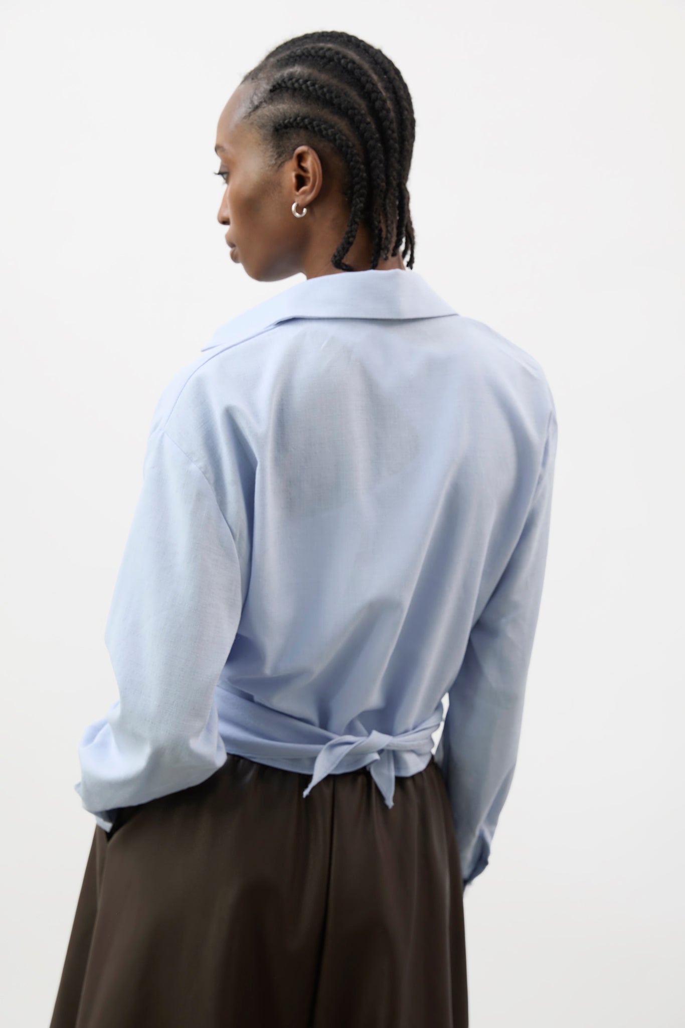 Pale blue linen plunging tie front shirt_3