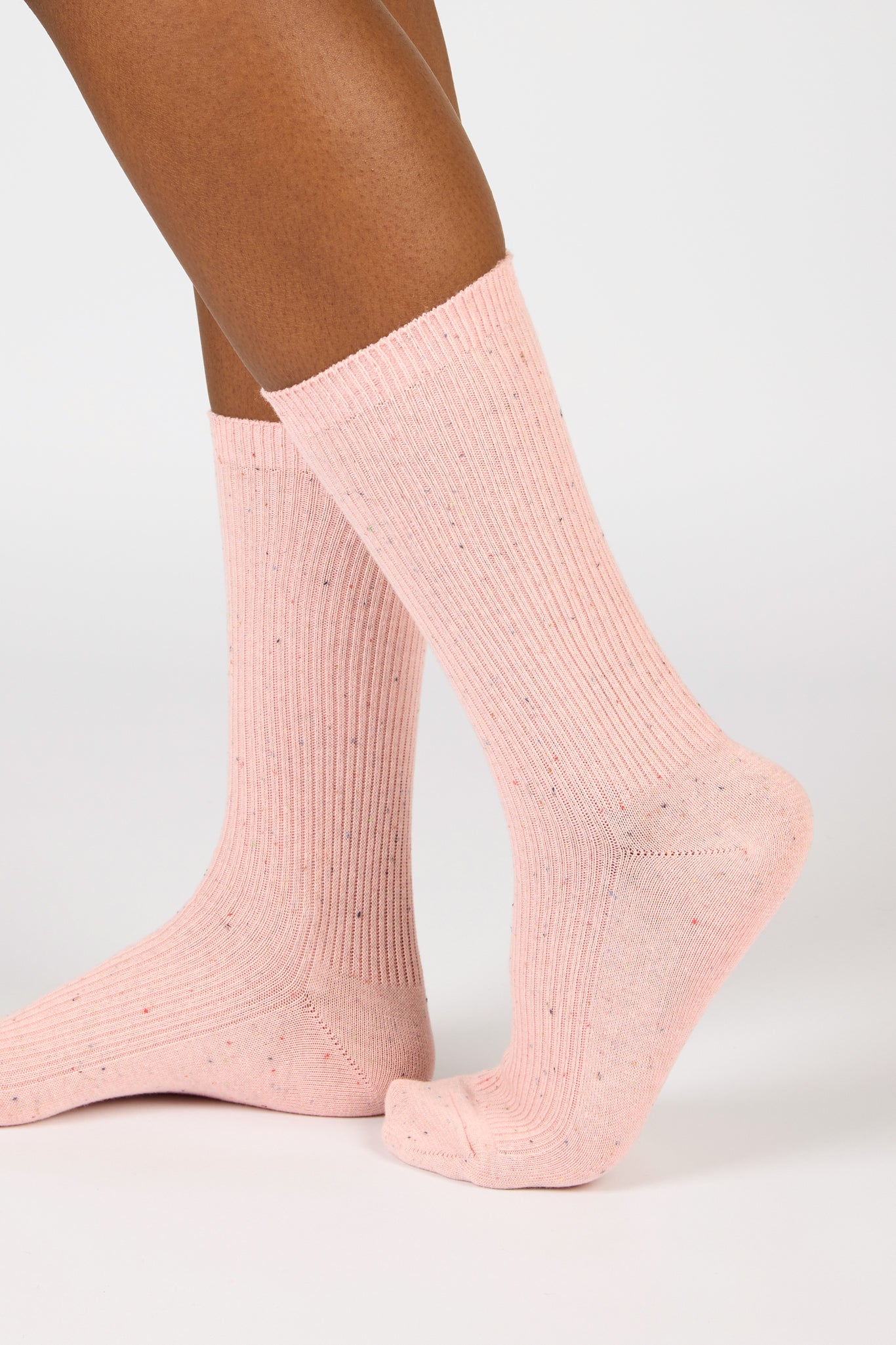 Pale pink rainbow fleck ribbed socks_3