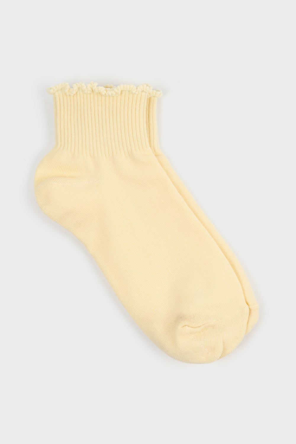 Pale yellow lettuce trim ankle socks_3