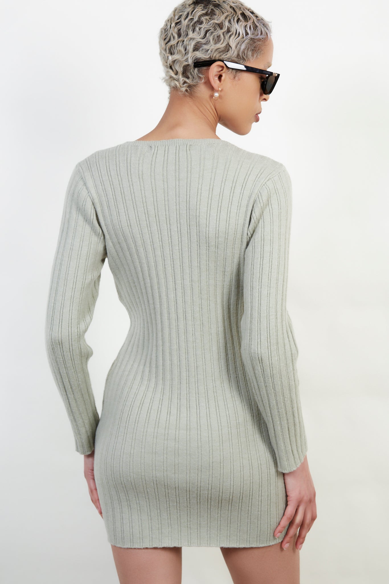 Pale green ribbed pull front knit mini dress_4