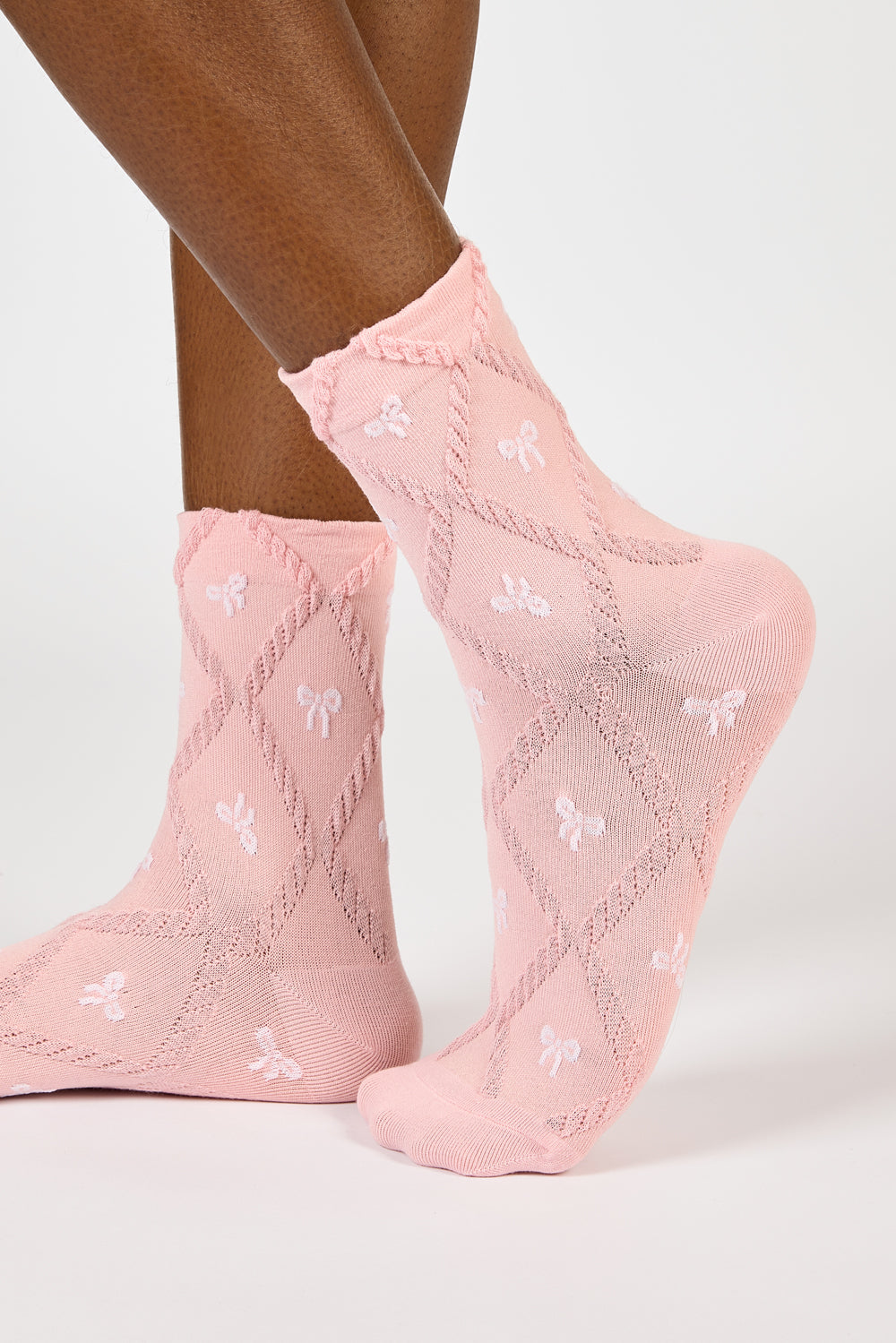 Pink and ivory tiny bow diamond texture socks_3
