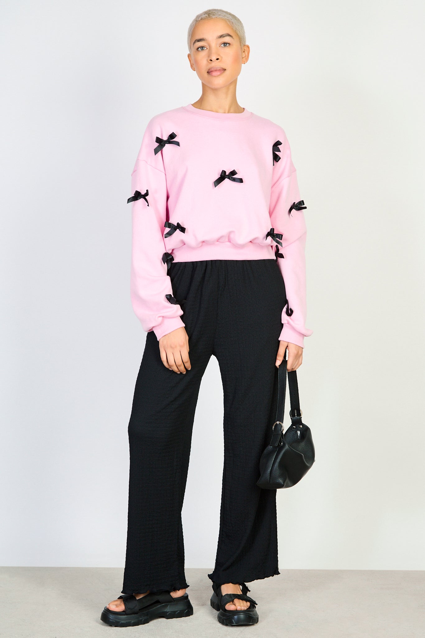Pink ribbon front sweatshirt_5