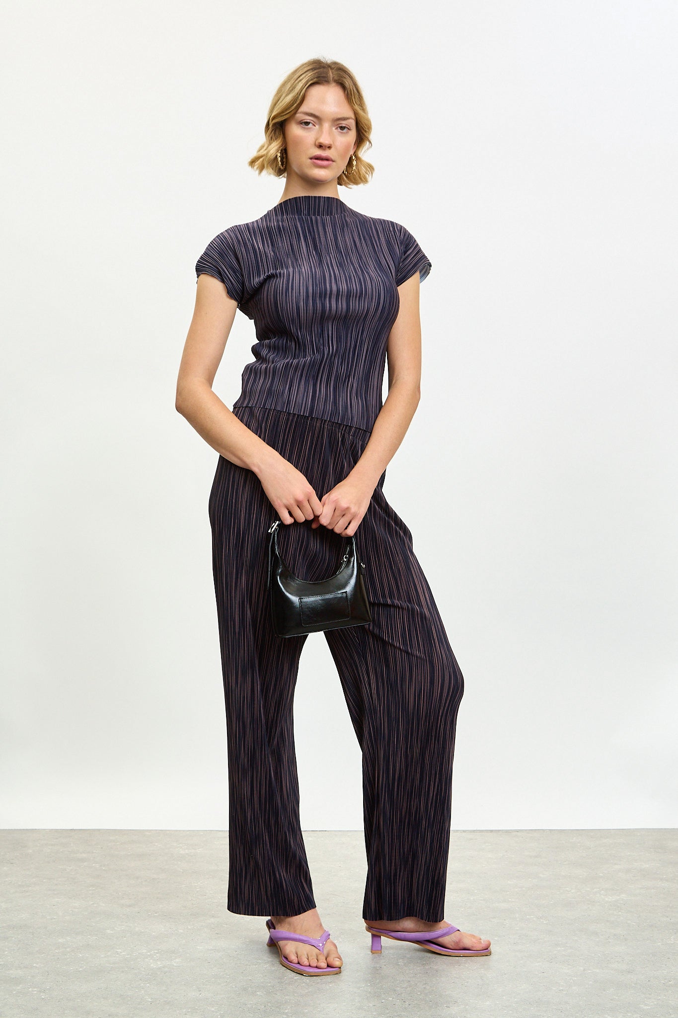 Purple and brown micro ribbed pleated top_4