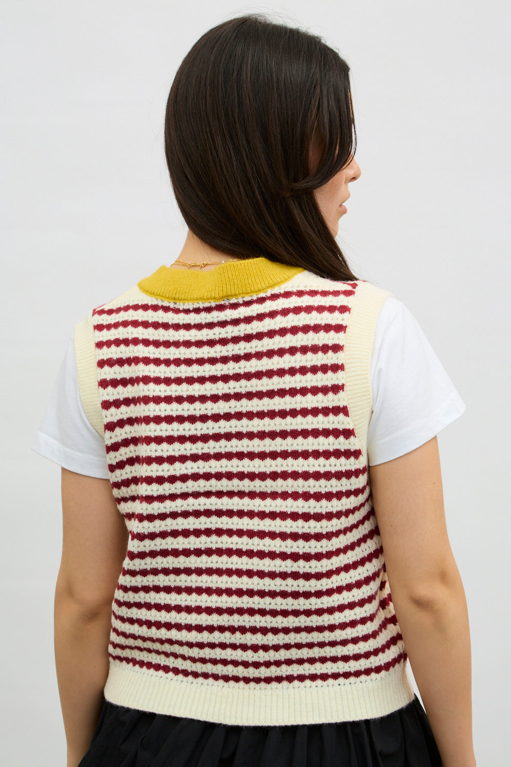 Red and ivory striped yellow collar sweater vest_2