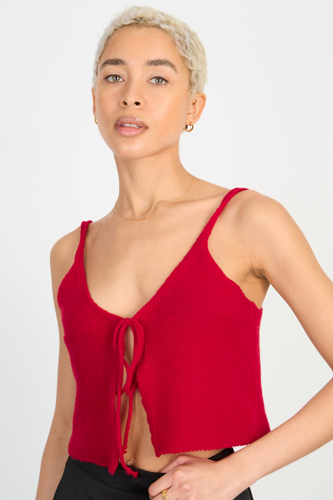 Red horizontal ribbed knit tank_1