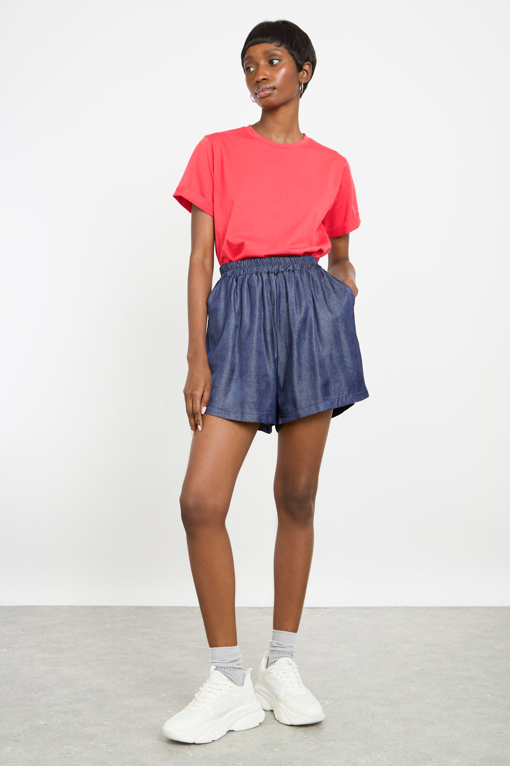 Red pure cotton rolled hem T-shirt_4