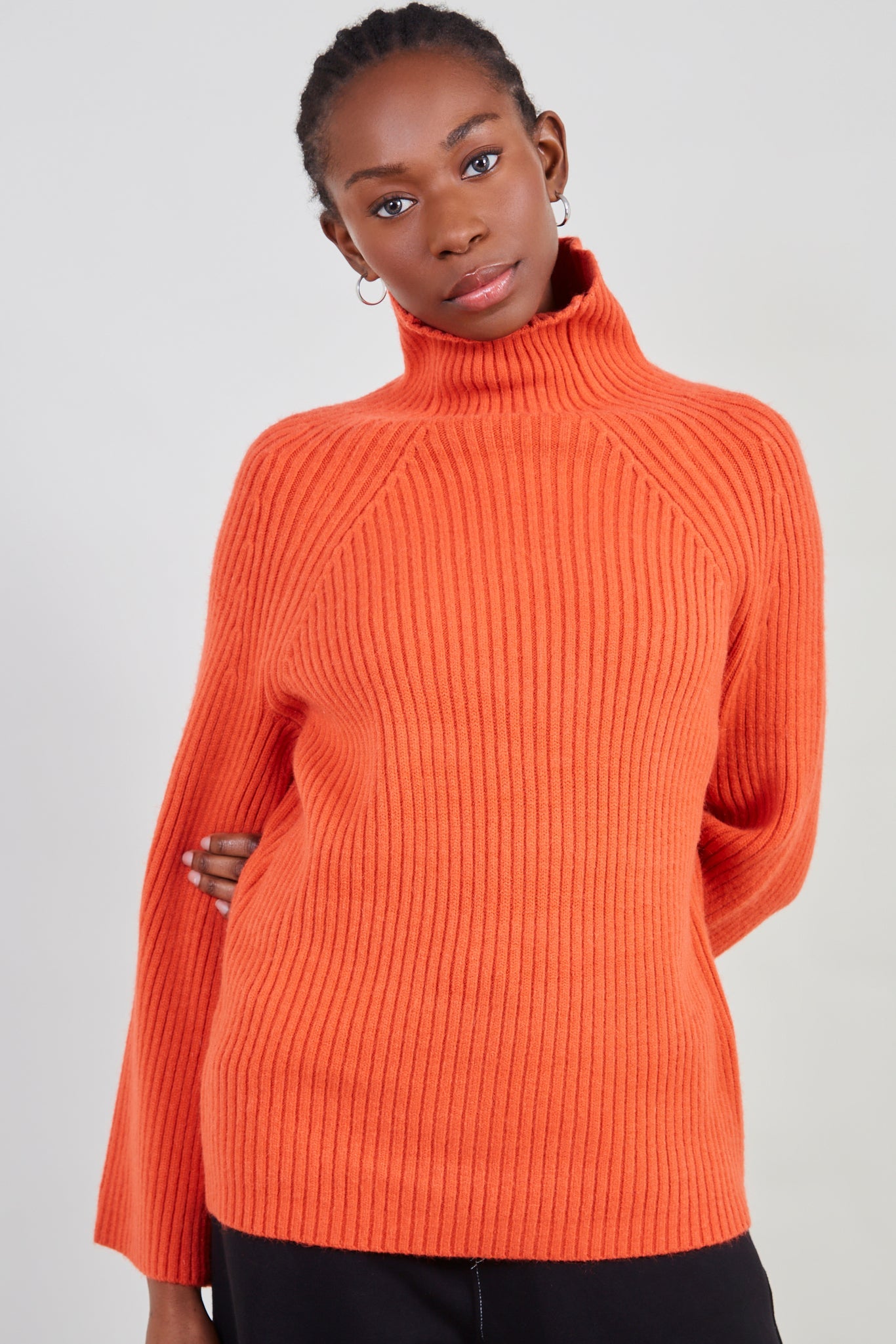 Red orange shaped thick rib turtleneck jumper_1