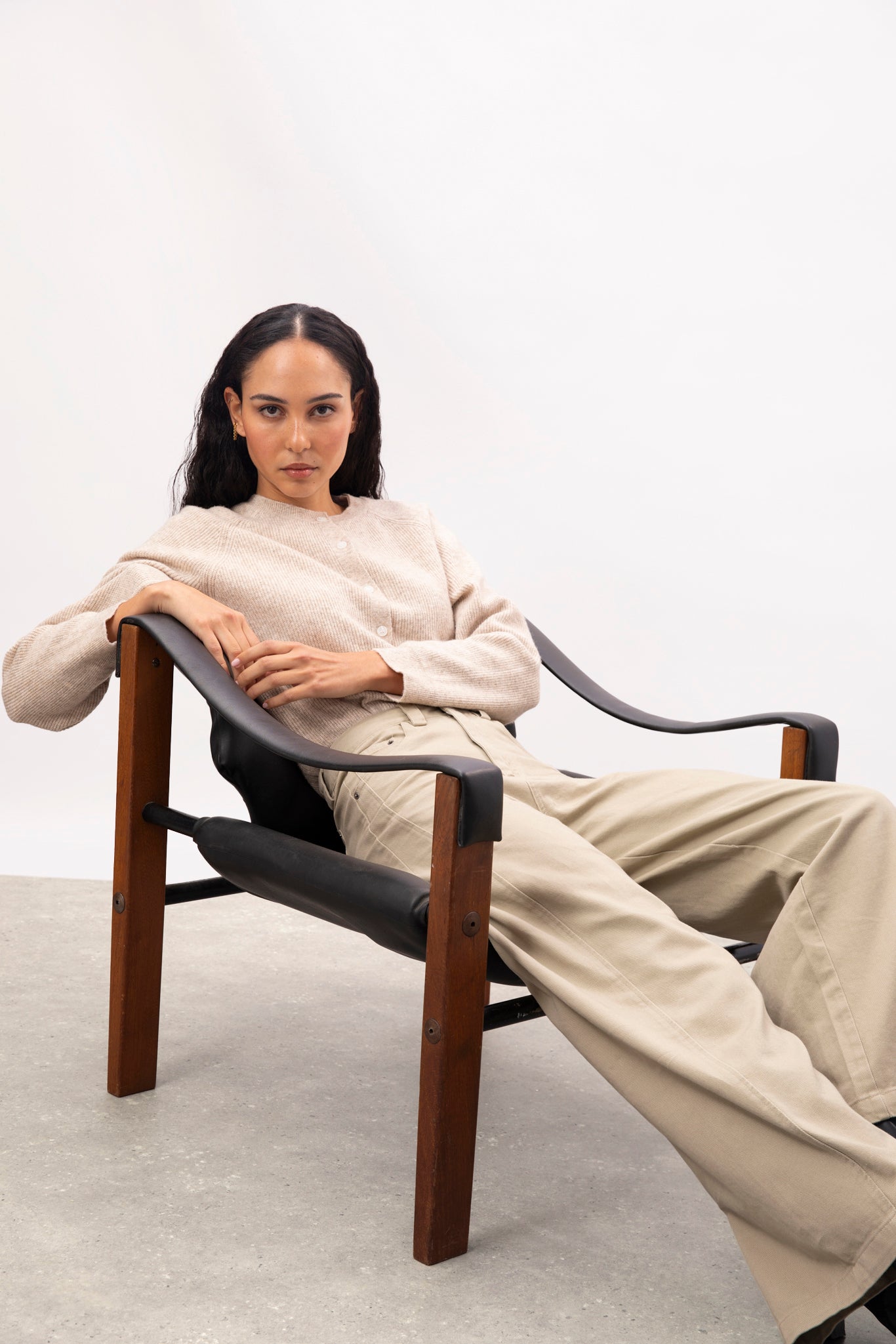 Sand beige twisted seam wide leg jeans_4