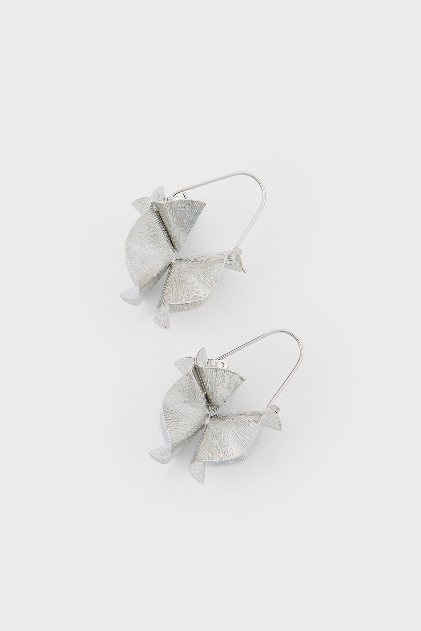 Silver organic leaves hoop earrings_2