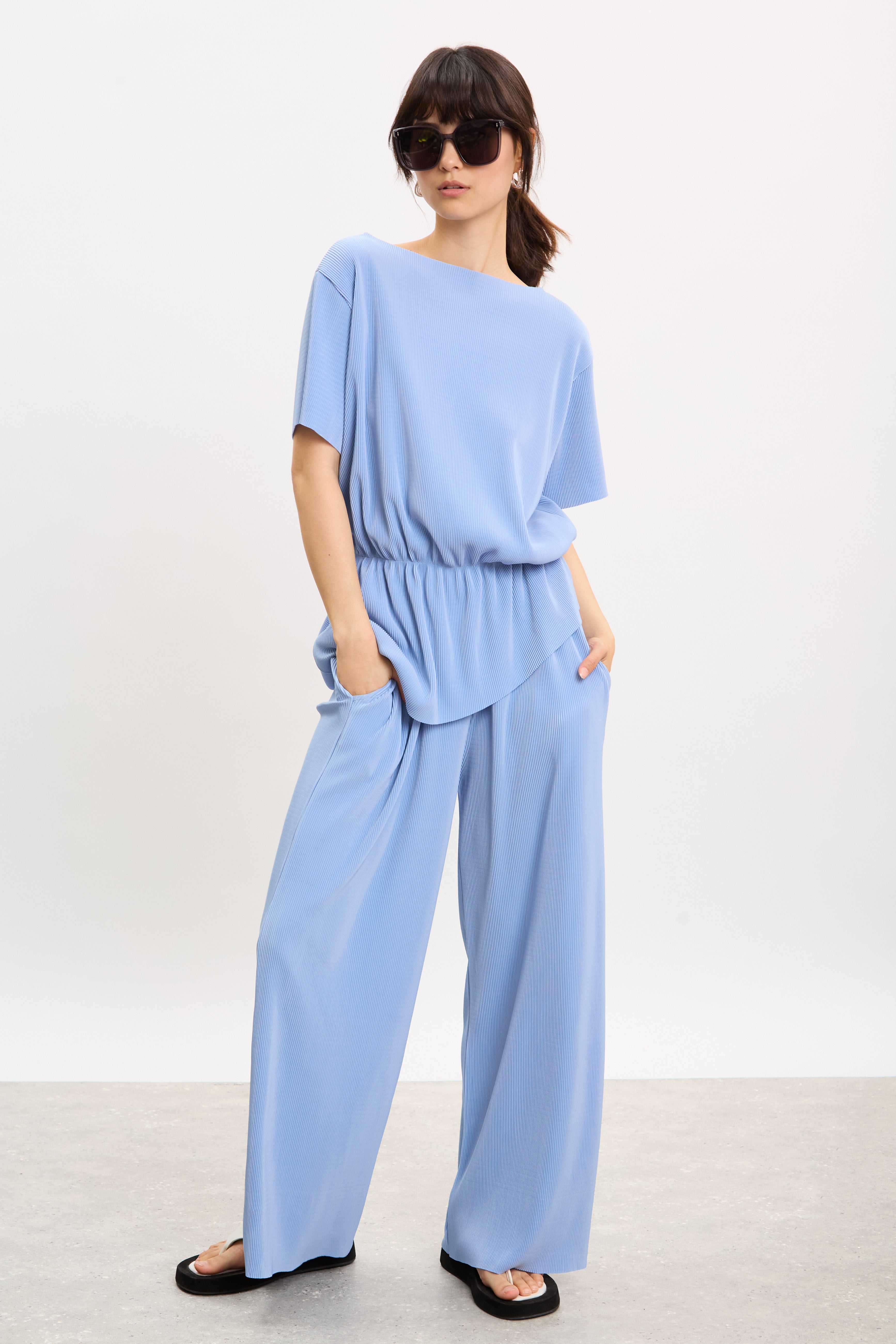 Sky blue ribbed wide leg trousers_4