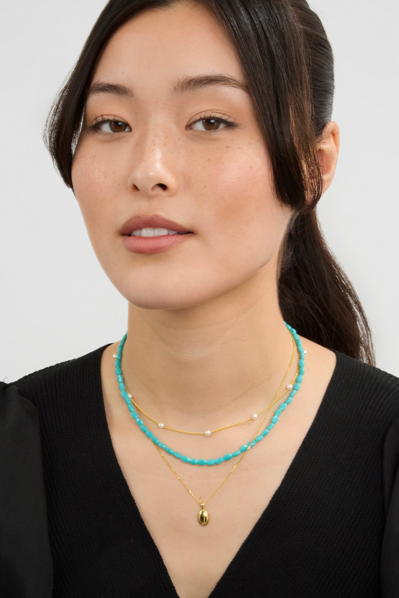 Aqua blue beaded necklace_4