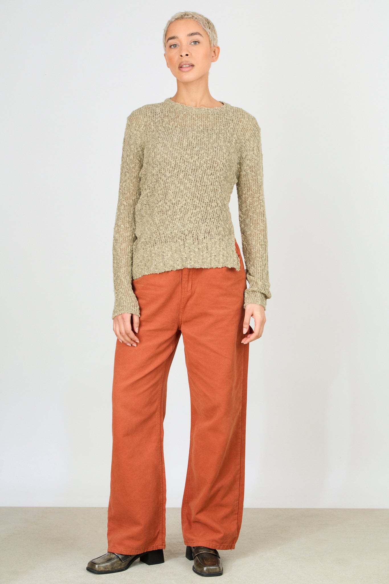 Khaki and beige mix knit diagonal hem jumper_5