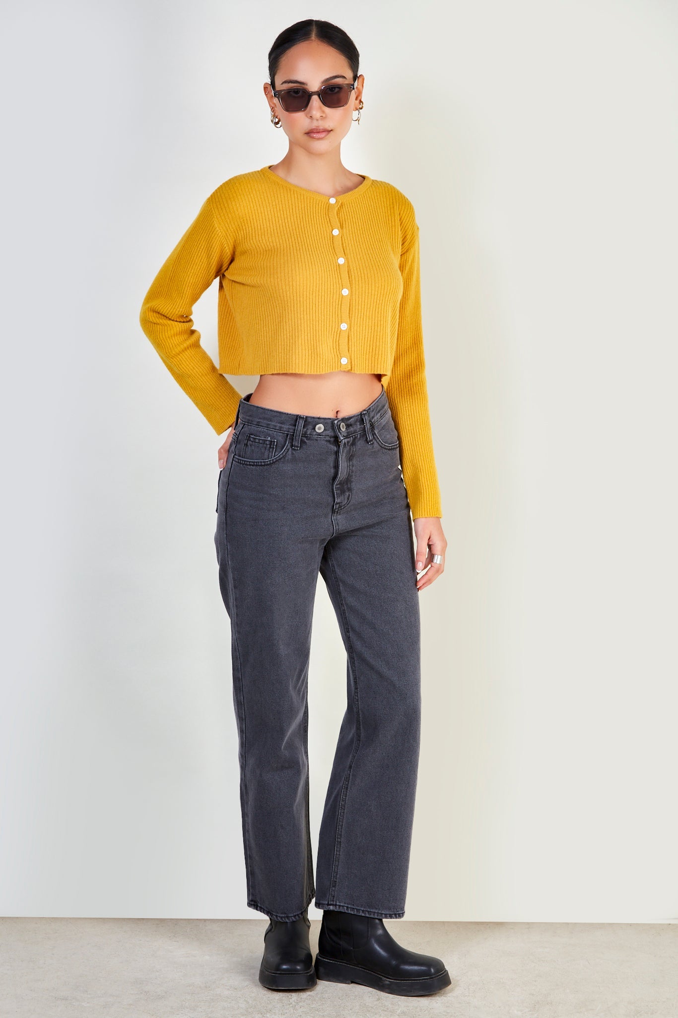 Washed black recycled cotton jeans_2