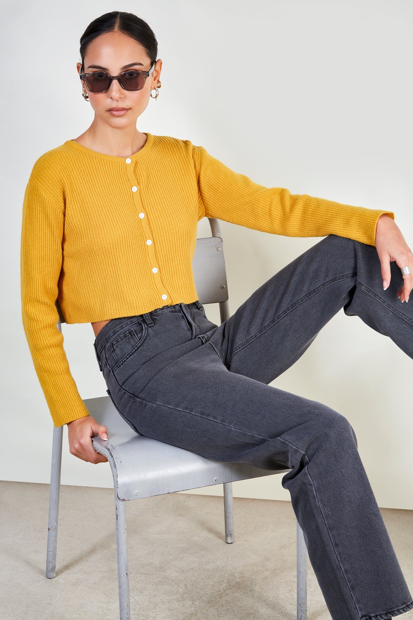 Washed black recycled cotton jeans_5