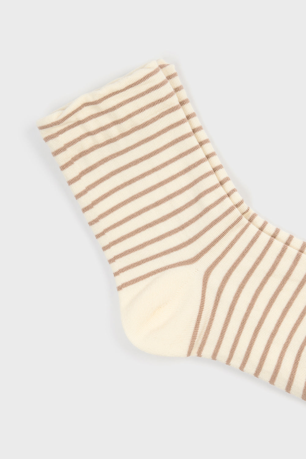 White and brown thin striped socks_4