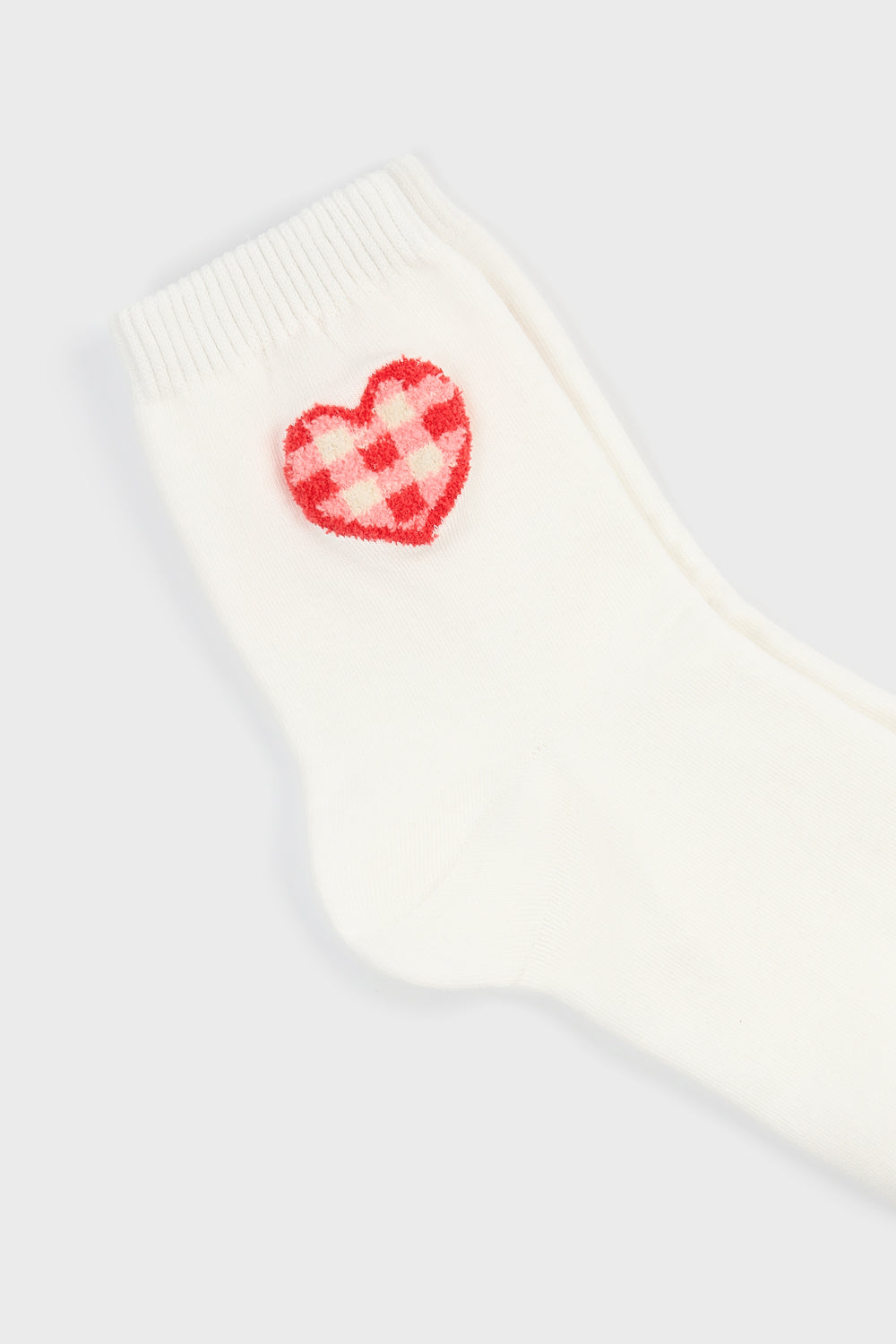 White and red gingham heart socks_4
