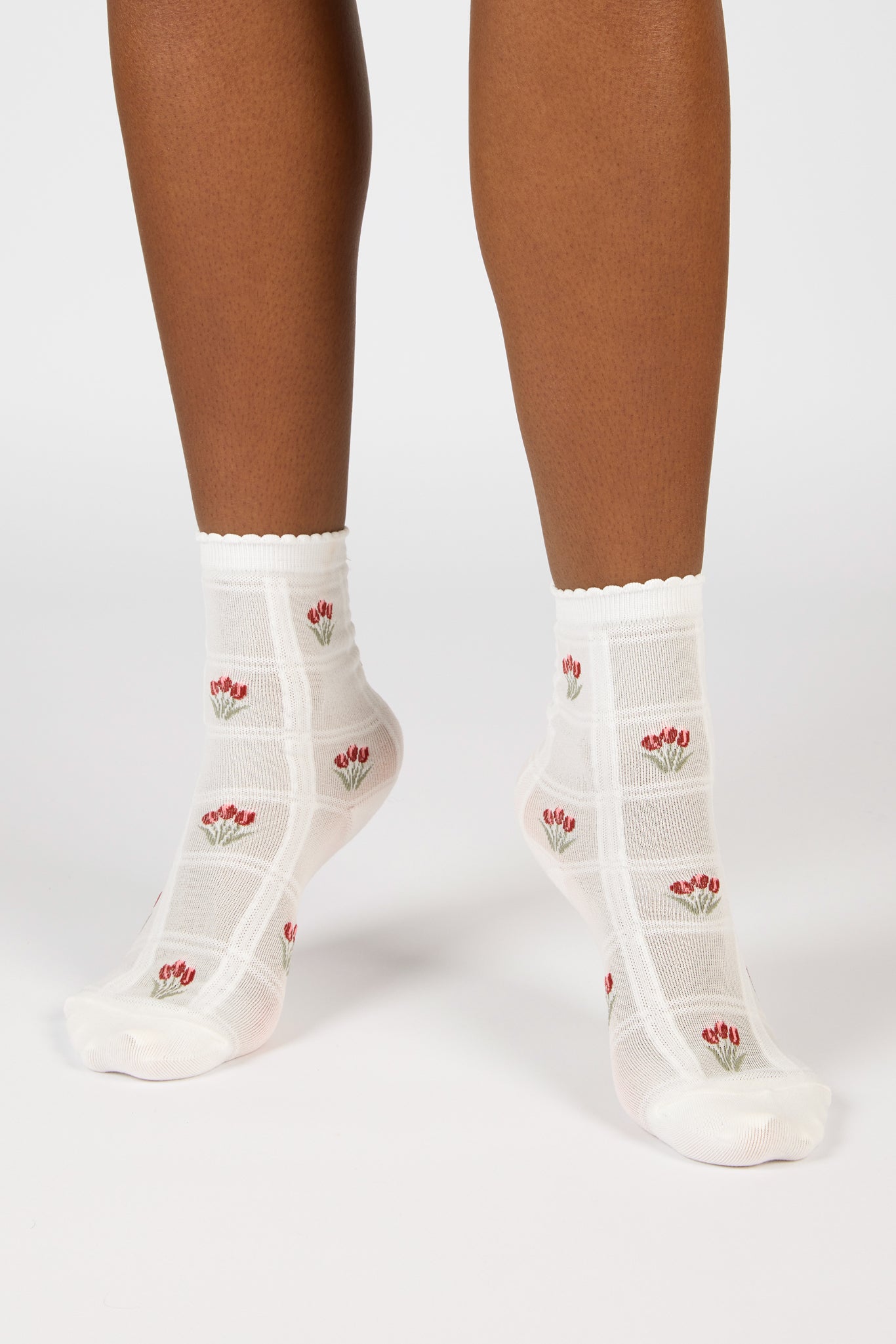 White and red tiny tulip bunches socks_4