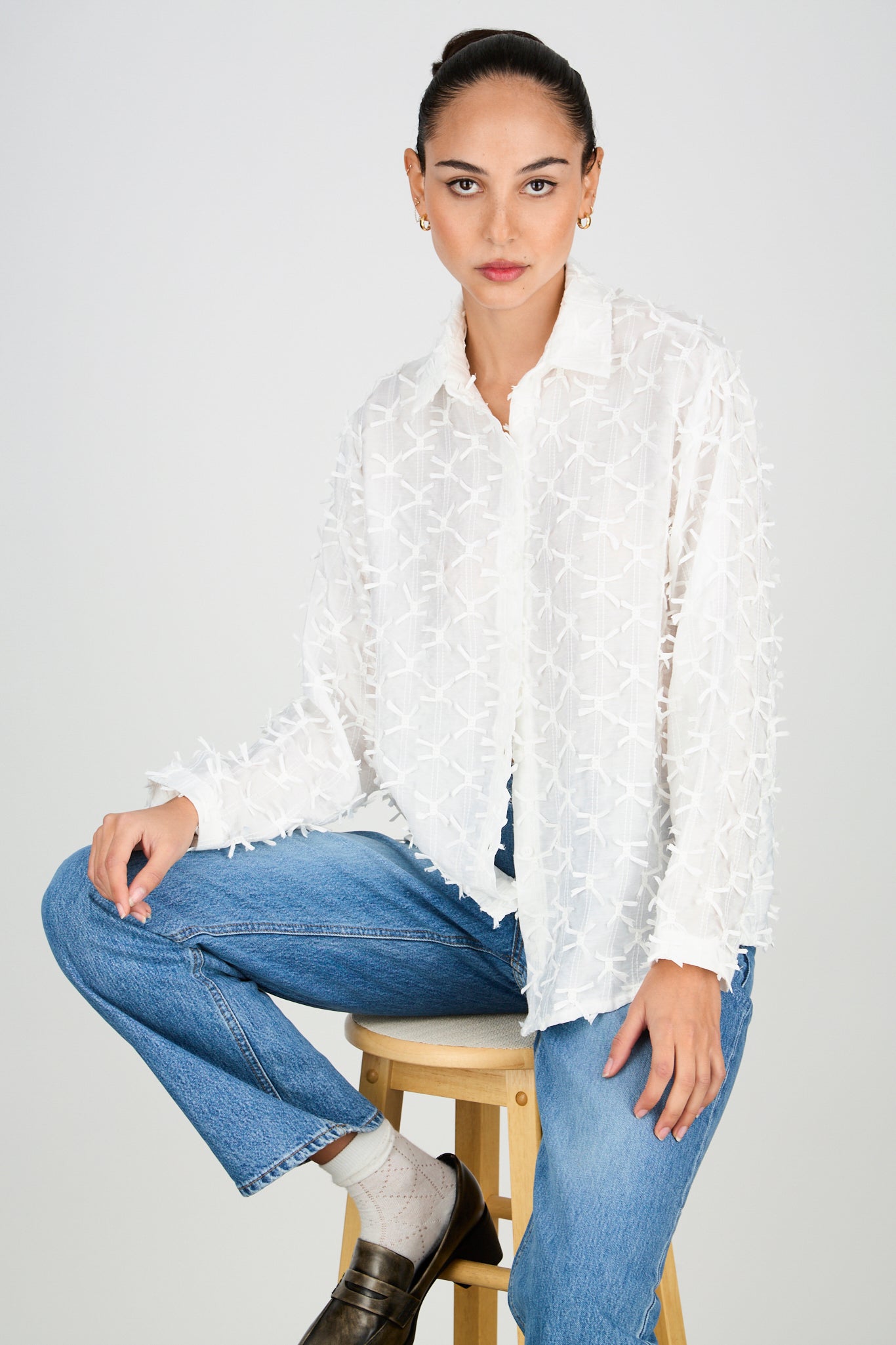 White bowties shirt blouse_5