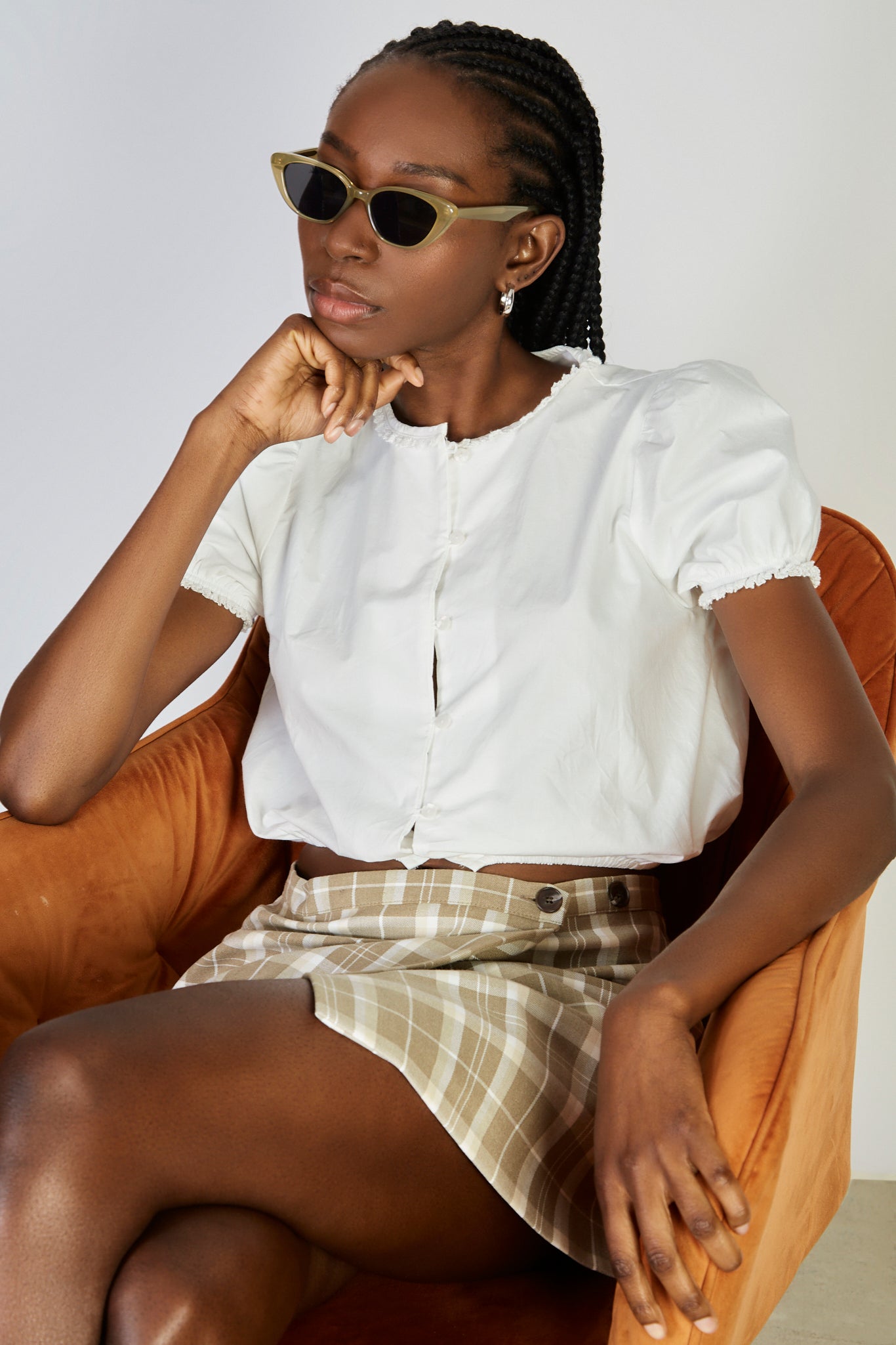 White ruffle trim button front short sleeve top_5