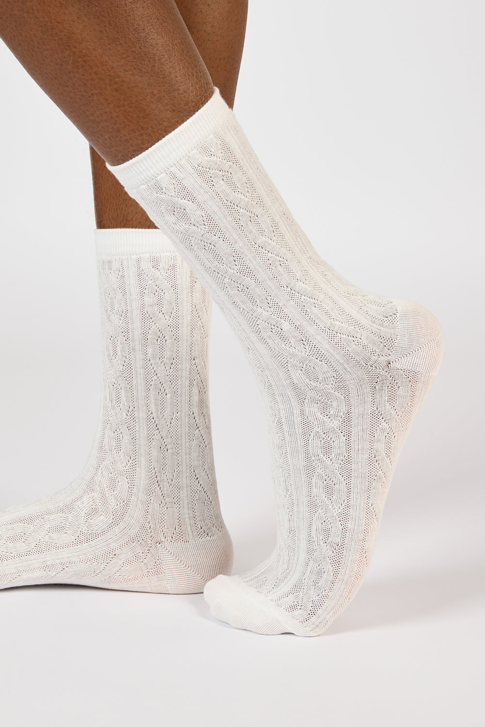 White mesh cableknit socks_1