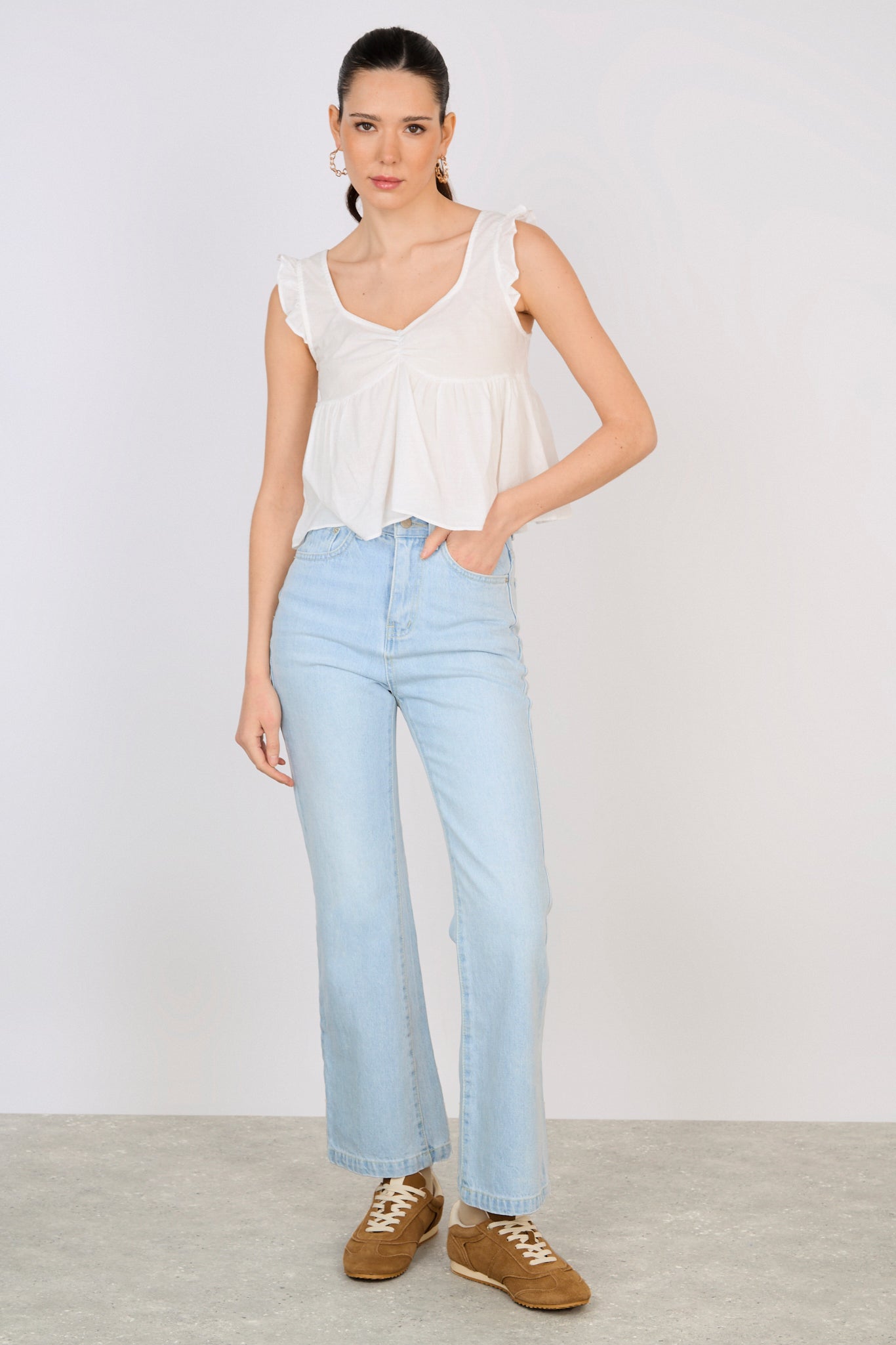 White ruffle trim tie back tank_5