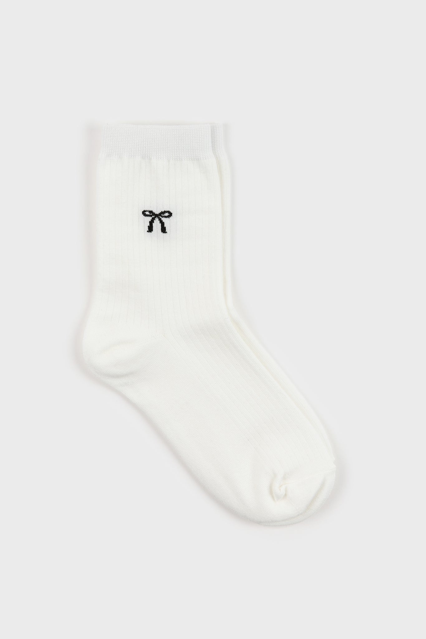 White single black ribbon ribbed socks_1