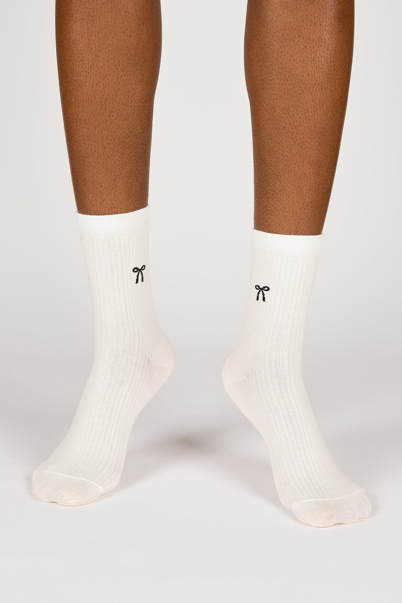 White single black ribbon ribbed socks_4