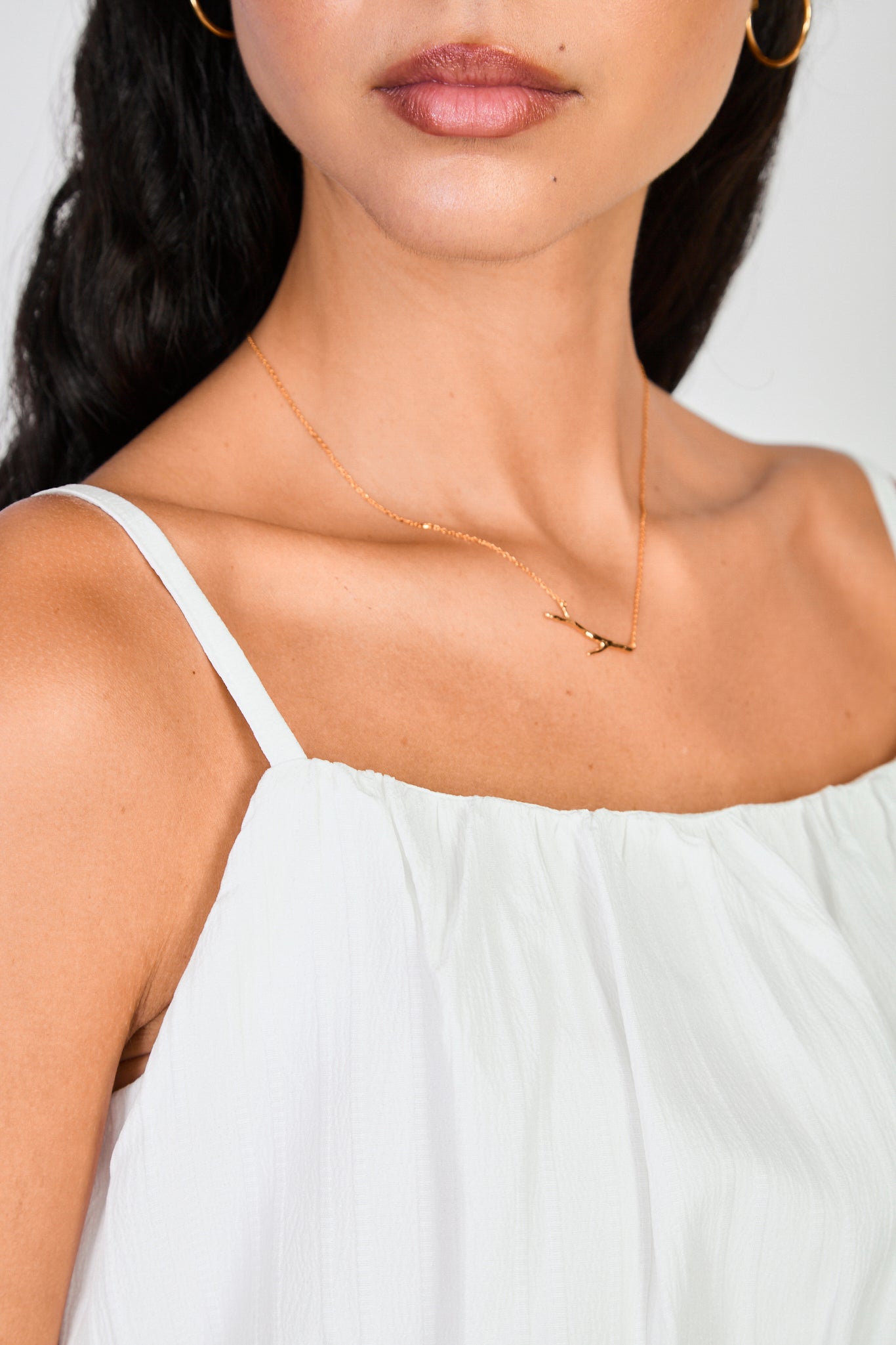 White spaghetti strapped tiered dress_4