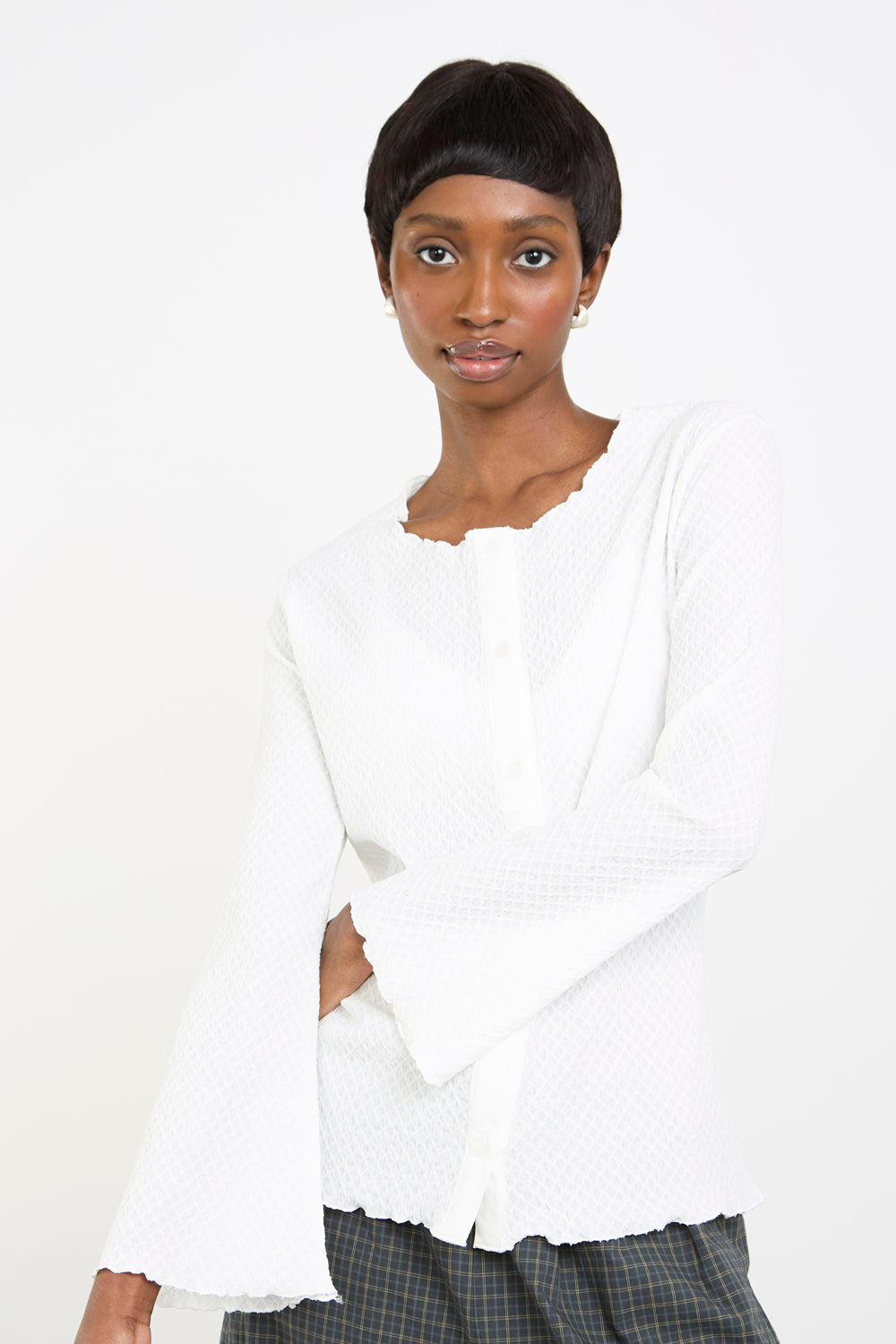 White textured round neck button front top_1