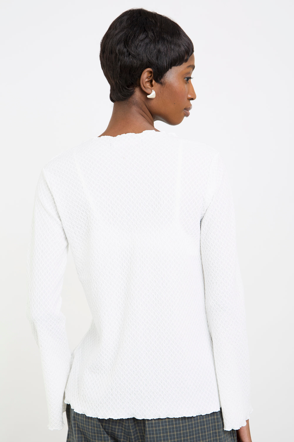White textured round neck button front top_2