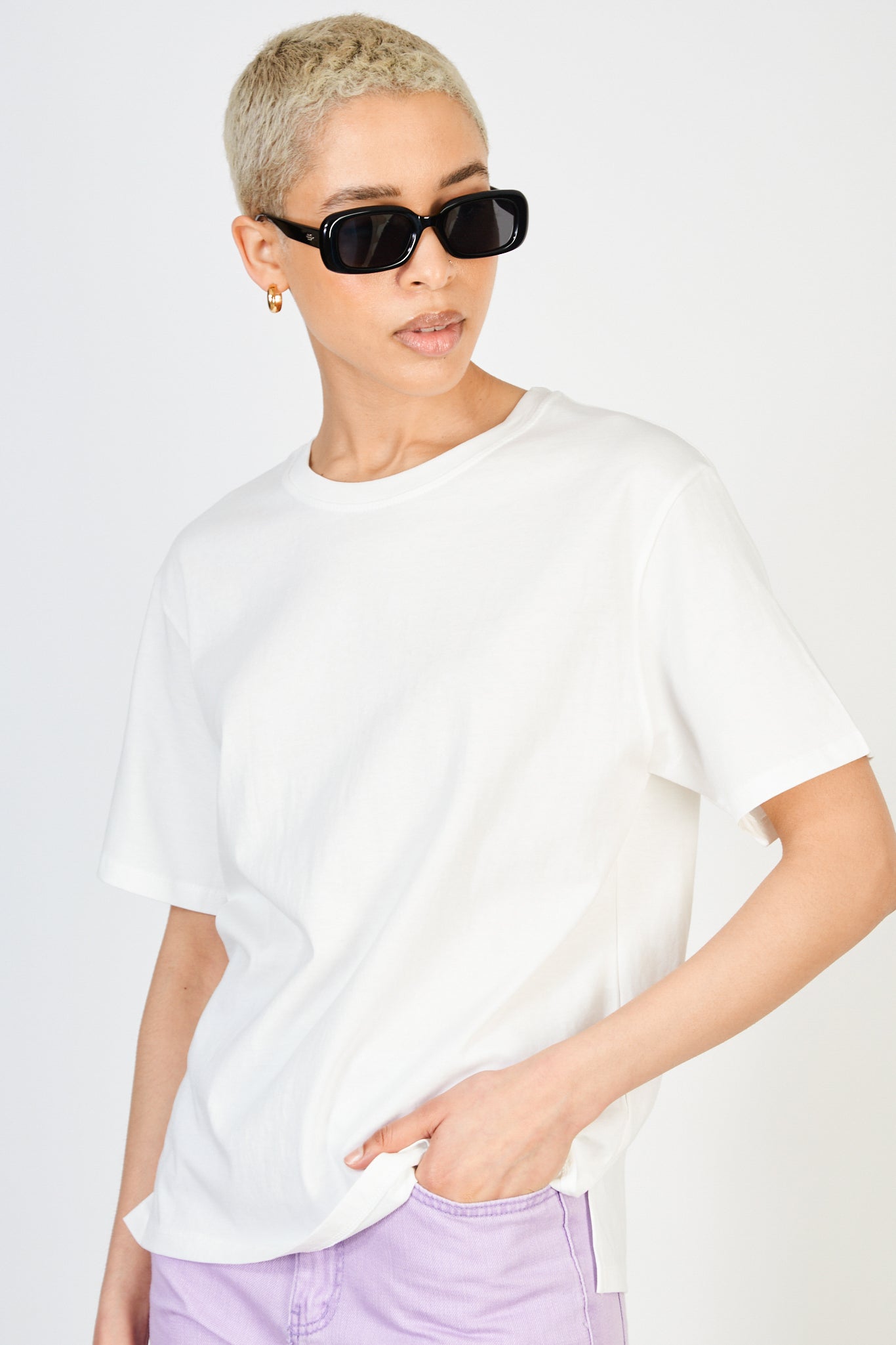 White vintage texture t-shirt_1