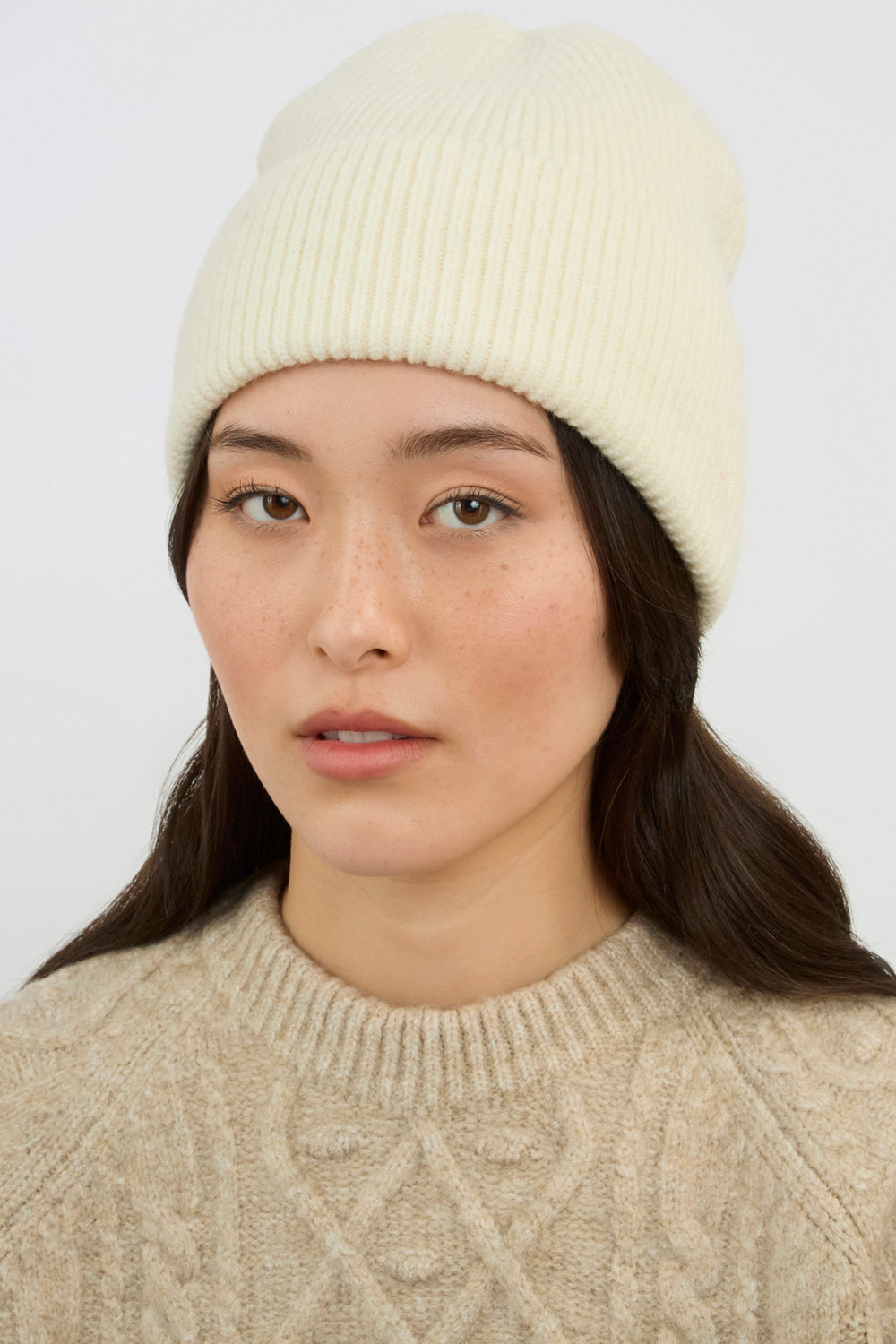 White wool blend ribbed beanie hat_3
