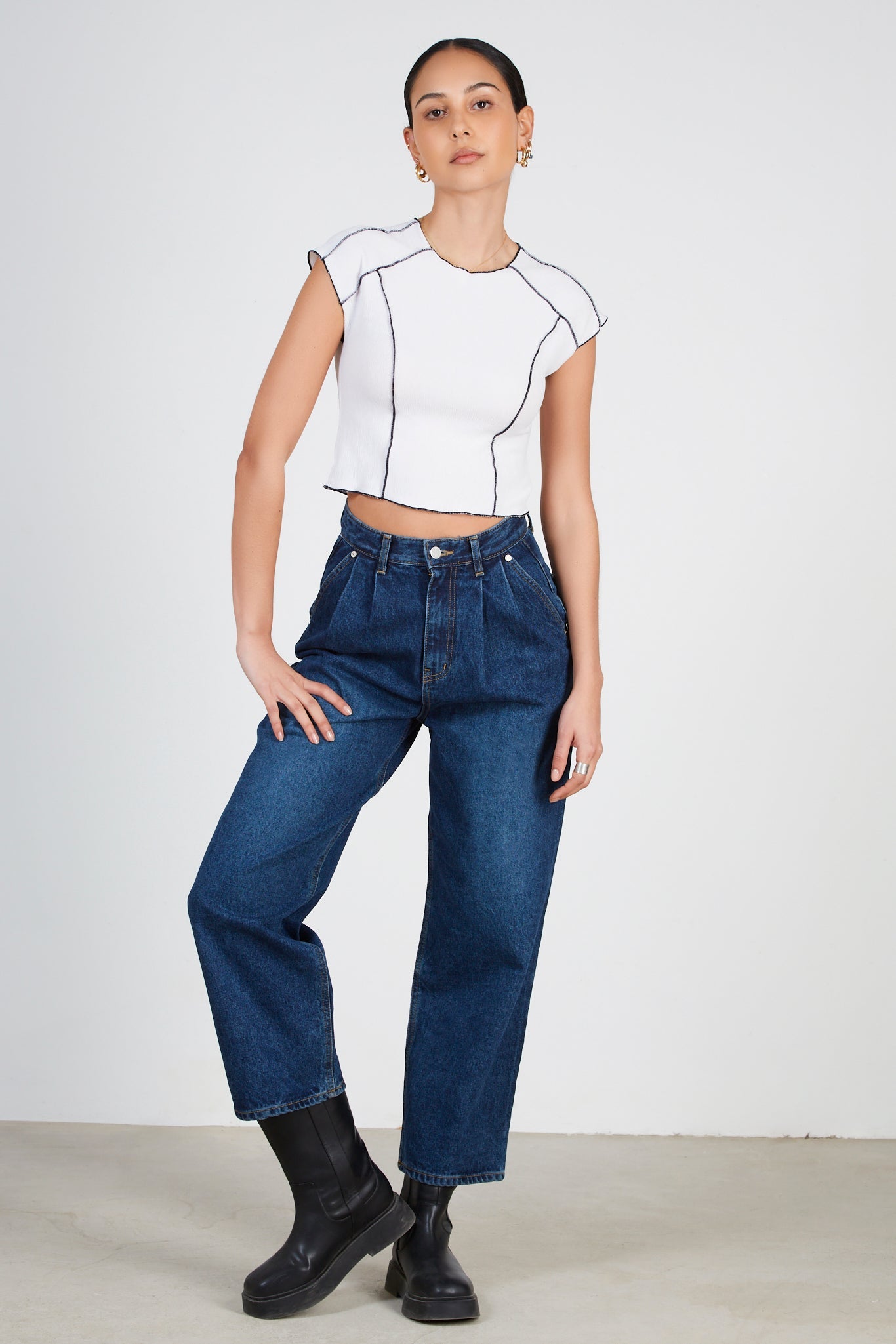 White and black trim tee_3