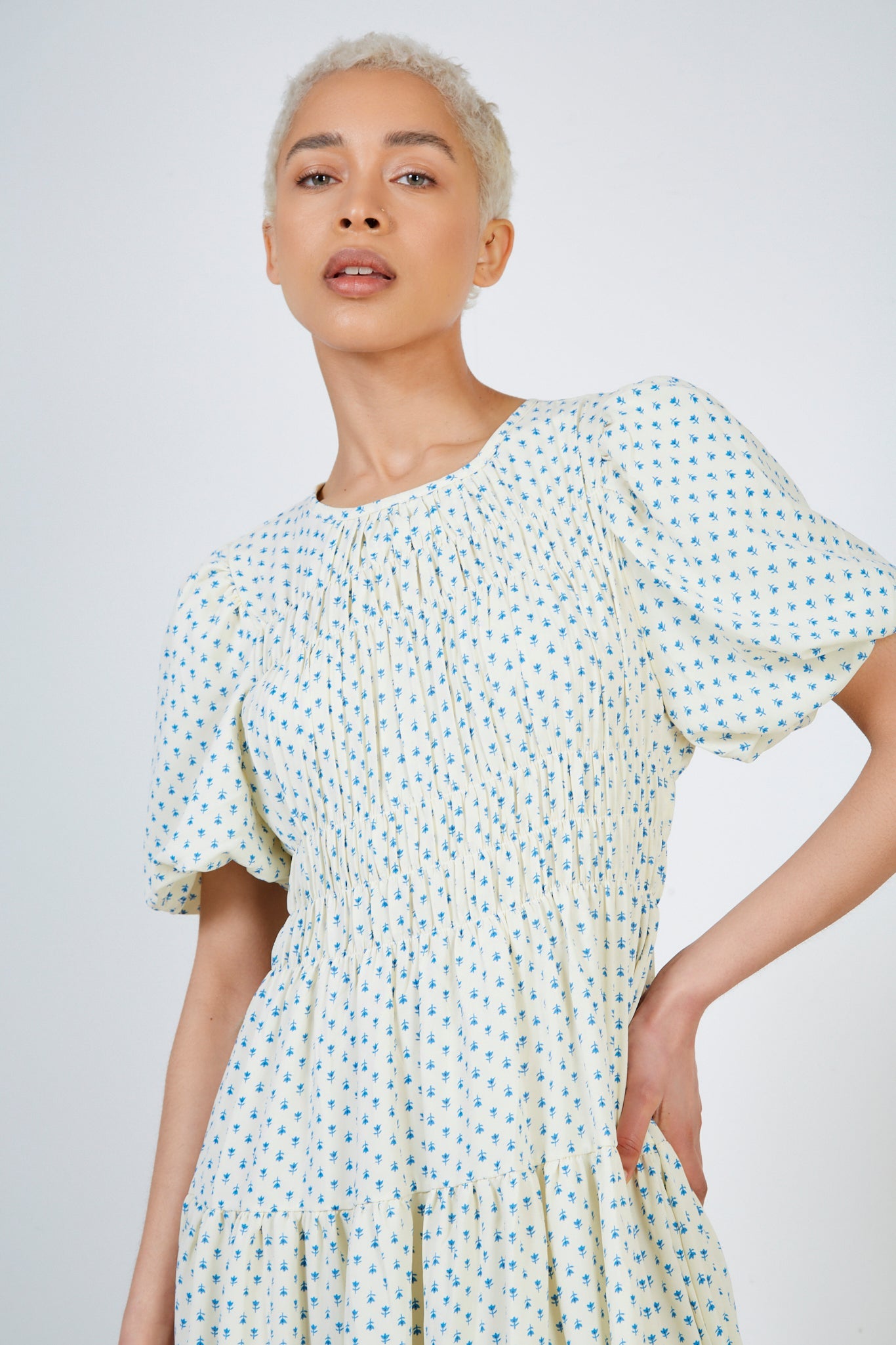 White and blue flower smocked dress_3