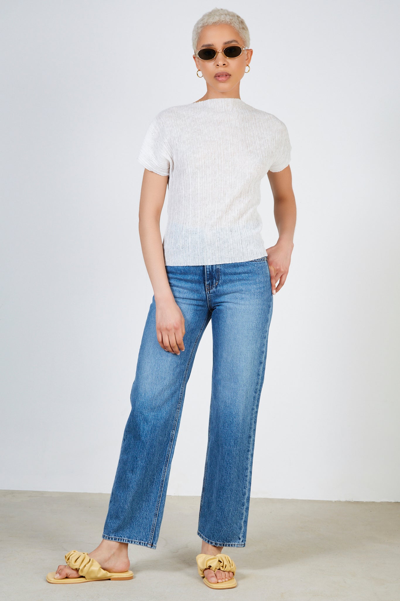 White pleat ribbed short sleeved top_3