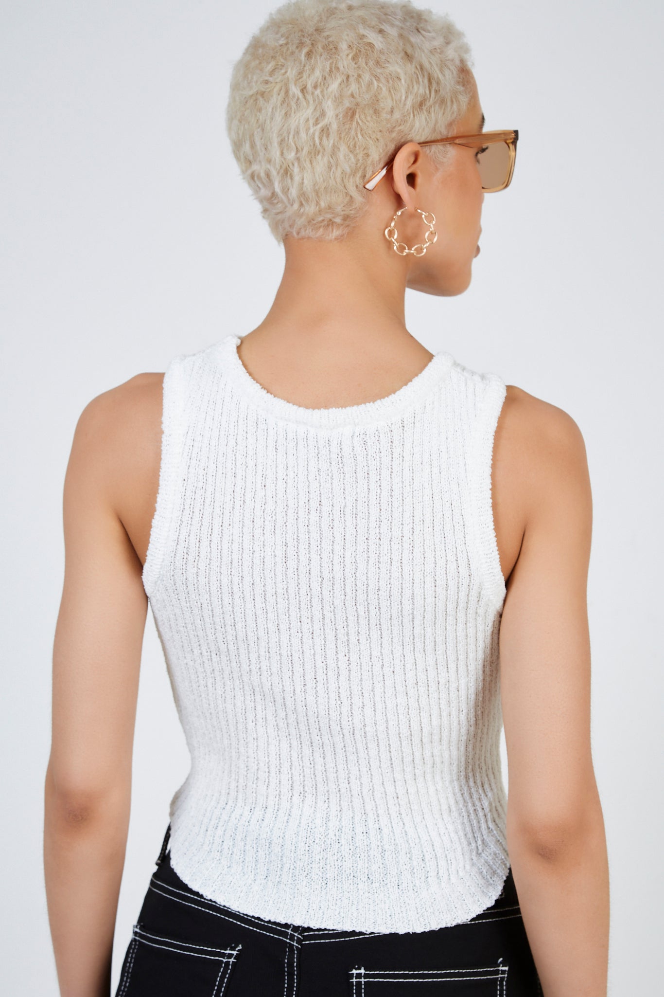 White ribbed round neck tank_2