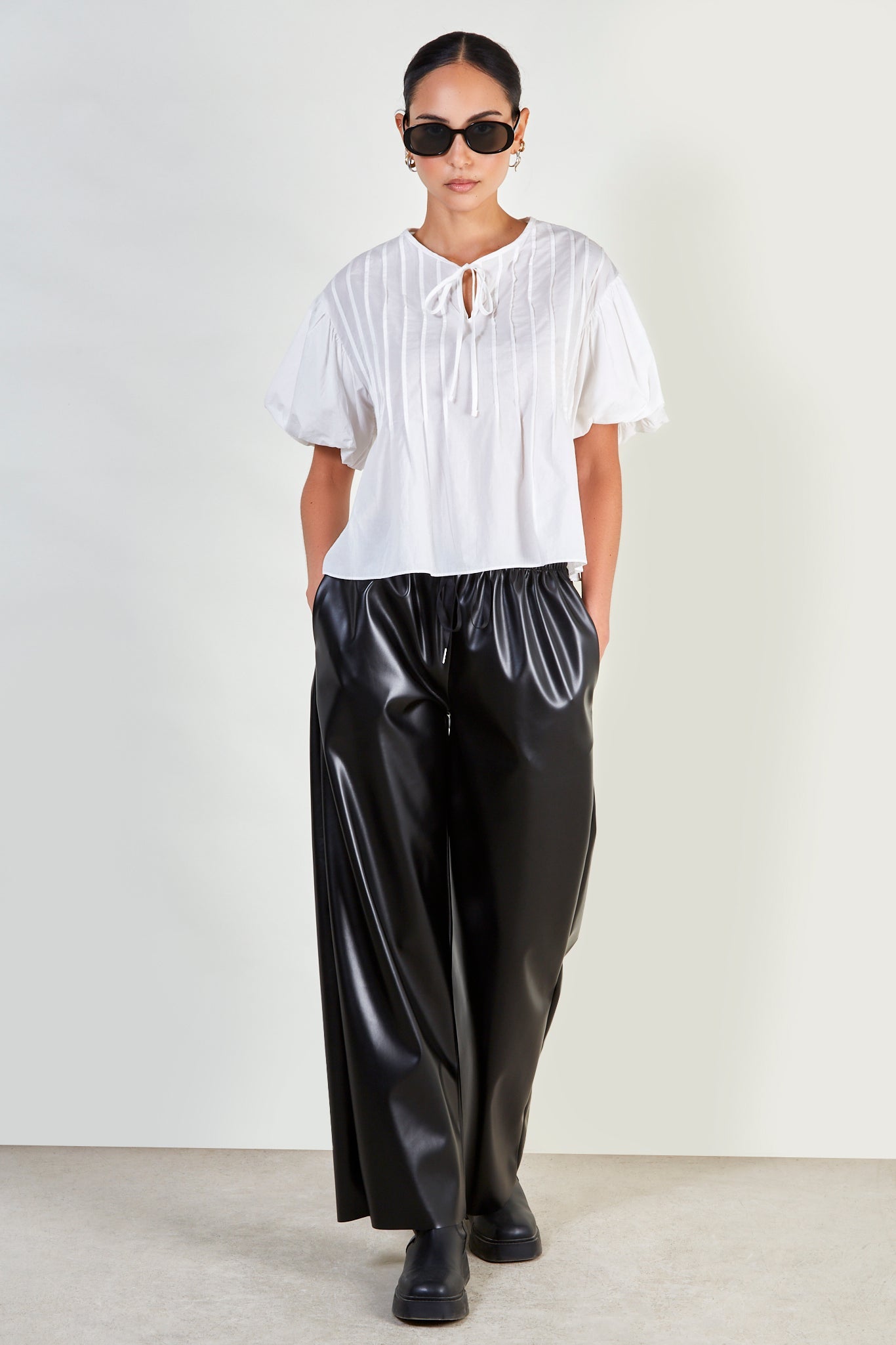 White seamed yoke tie top_2