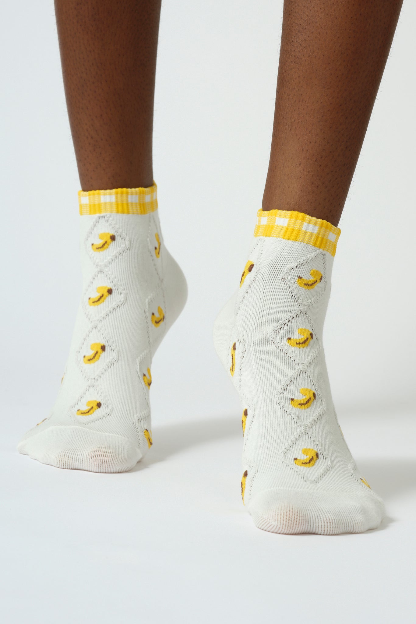 Yellow gingham banana socks_3