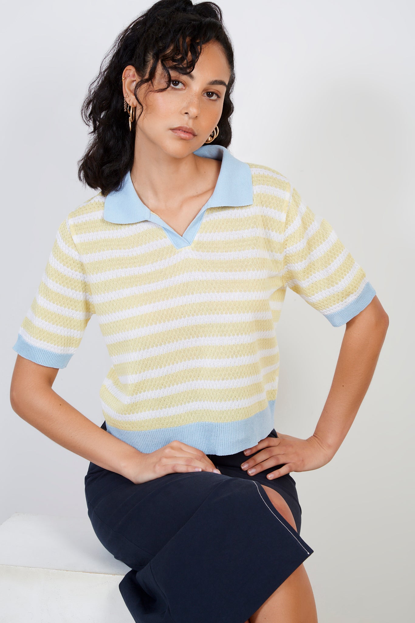 Yellow striped light blue collar knit tee_5