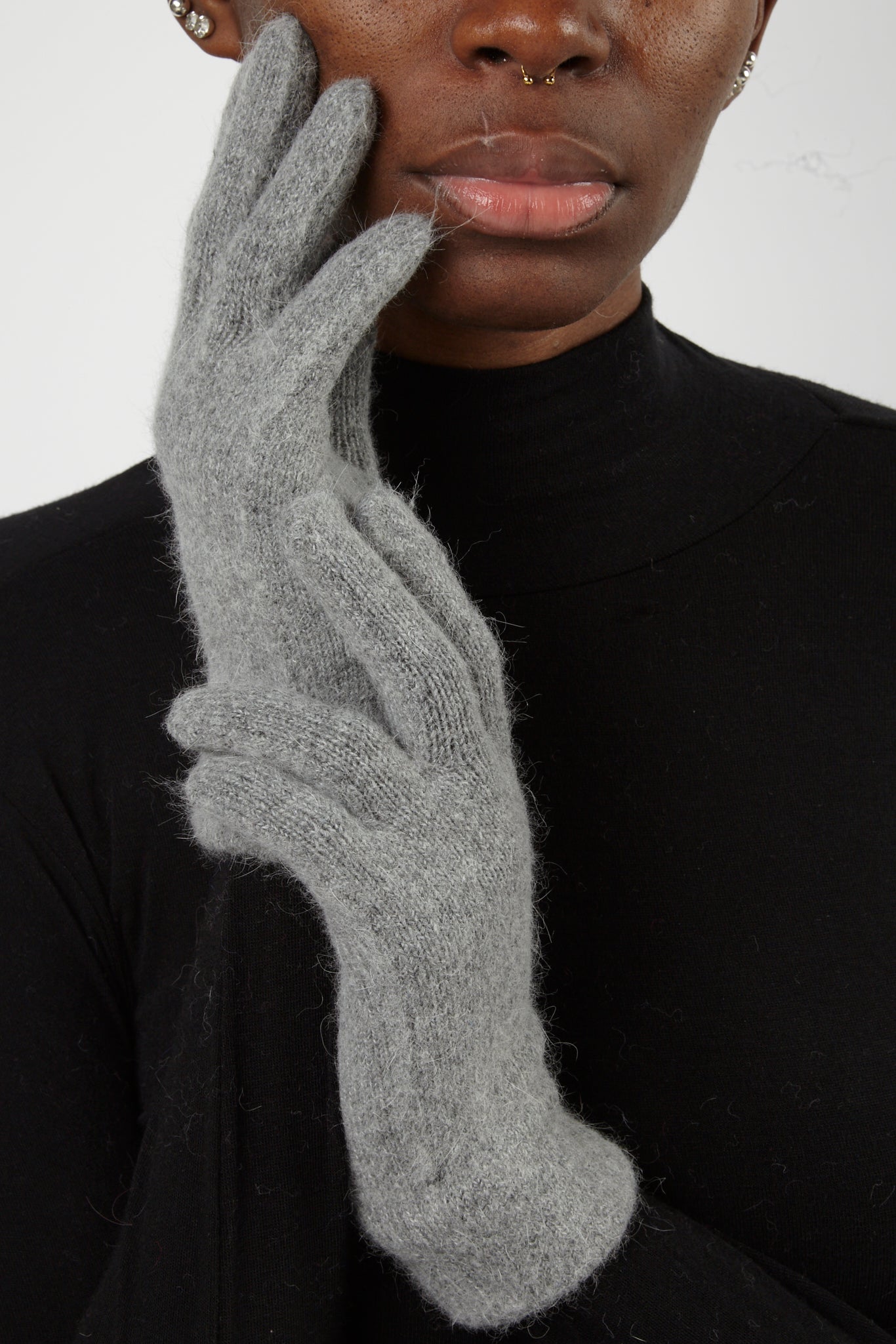 Grey mohair gloves_5